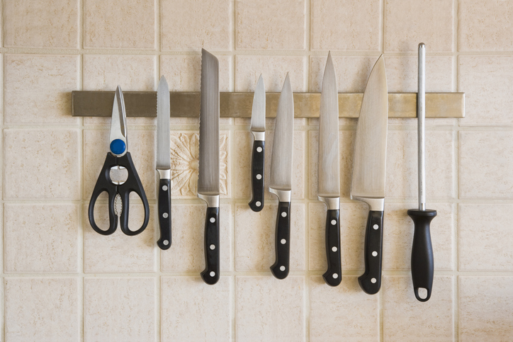 wall of kitchen knives | Essential Kitchen Tools