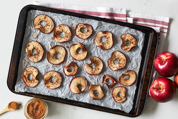 baked apple chips