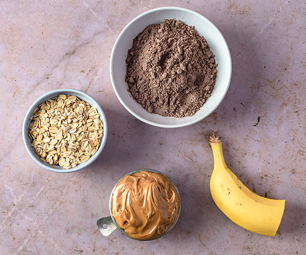 Chocolate Shakeology Peanut Butter Oat Bar ingredients