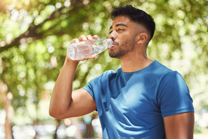 Athlete Drinks Water While Working Out | Dehydration