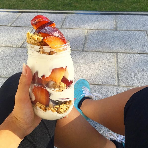 Meal Prep Snacks yogurt parfait with peaches