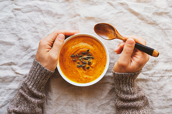 bowl of pumpkin soup | how to freeze thanksgiving leftovers