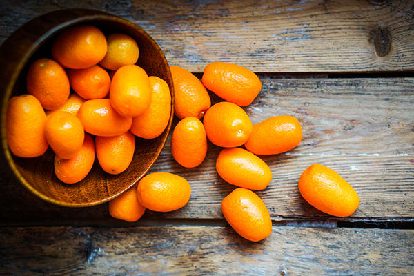 6 Winter Fruits to Stock Up On