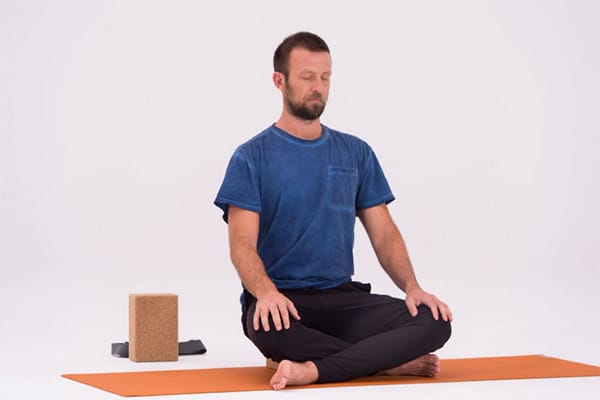 9-Yoga-Stretches-to-Increase-Flexibility-Easy