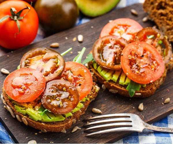 Avocado Toast with Tomatoes | BeachbodyBlog.com