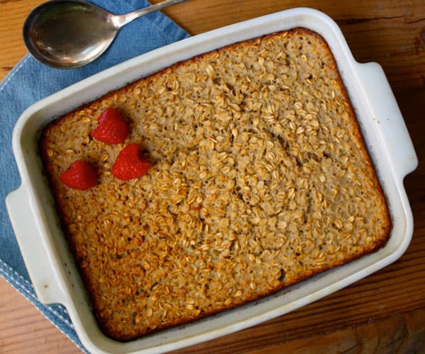 Baked Vanilla Oatmeal with Nutmeg | BeachbodyBlog.com 