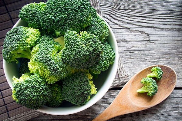 Broccoli Crust Breakfast Pizza