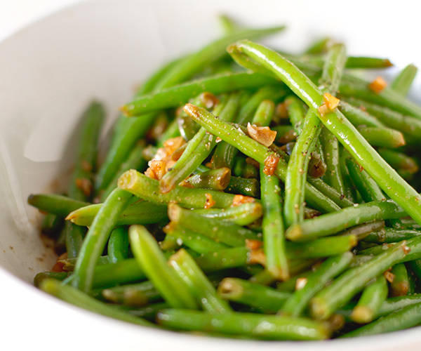 Chinese green beans with garlic