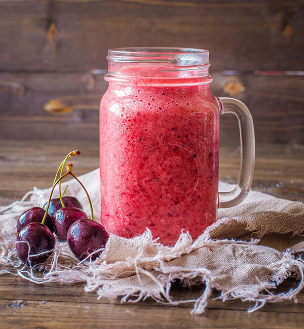 Chocolate Cherry Pomegranate Shakeology | BeachbodyBlog.com