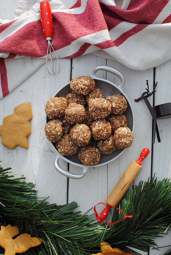 Gingerbread Balls | BeachbodyBlog.com