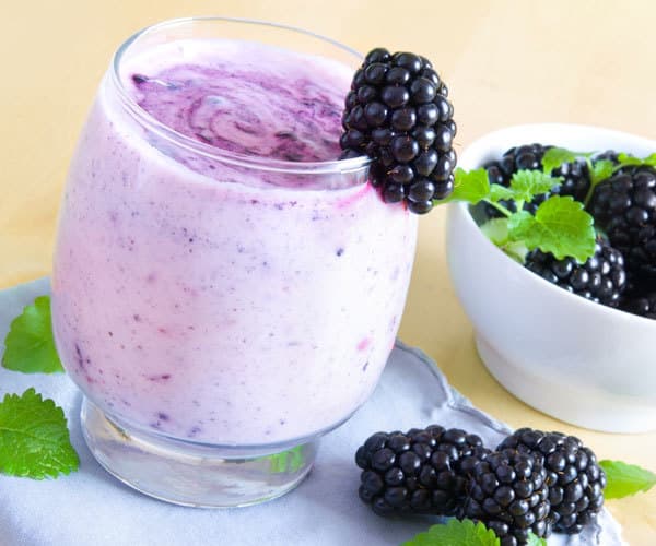 Greek Islander Shakeology recipe with blackberries and pomegranate juice.