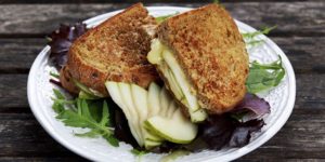 How to Make a Healthy Grilled Cheese