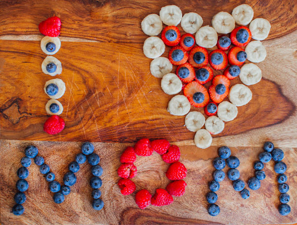 Love mom mother's day fruit