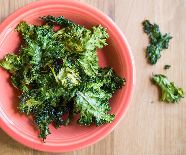 Healthy Snacks for Work Under 200 Calories - Kale Chips