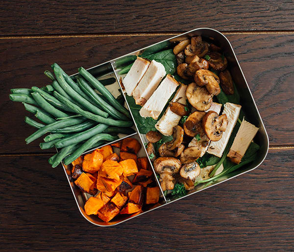5 Simple Lunches You Can Make Using Portion Fix Containers