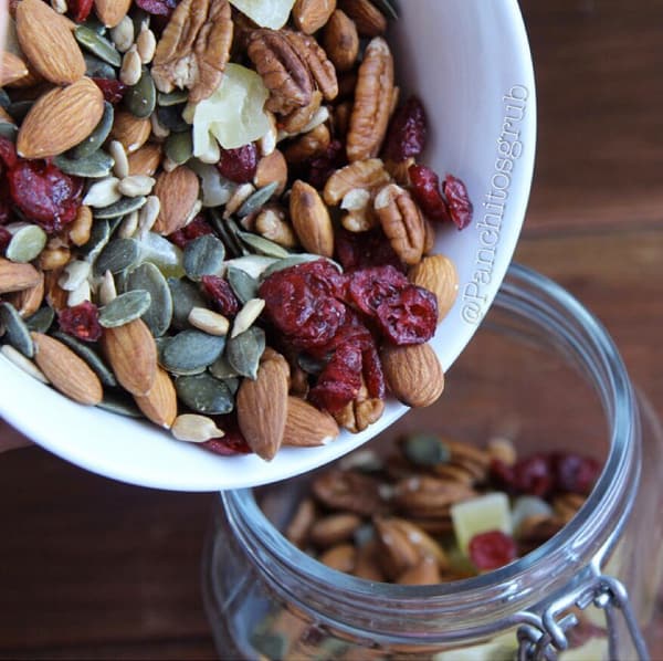 Meal prep snacks trail mix with cranberries, pumpkin seeds, almonds, and sunflower seeds