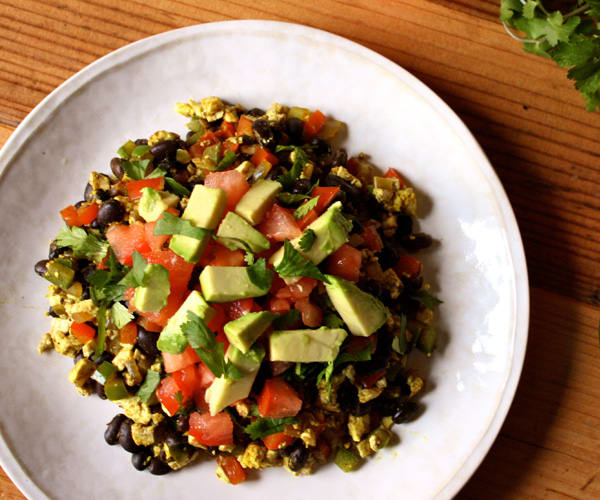 Mexican Tofu Breakfast Scramble | BeachbodyBlog.com 