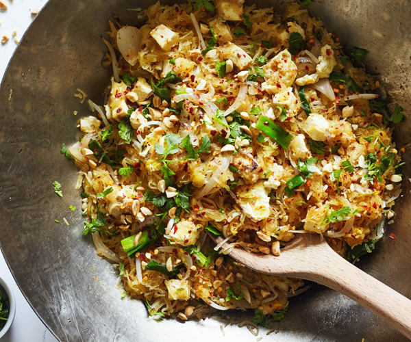 pad thai with spaghetti squash