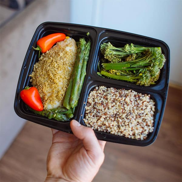 Pesto and quinoa-crusted chicken meal prep | BeachbodyBlog.com