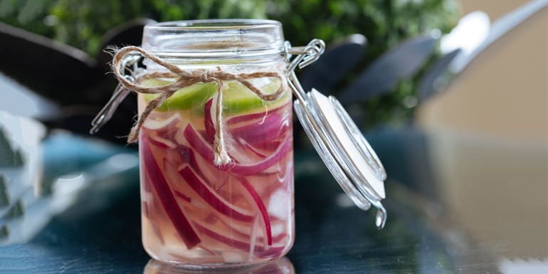 Quick Pickled Red Onions - The Suburban Soapbox