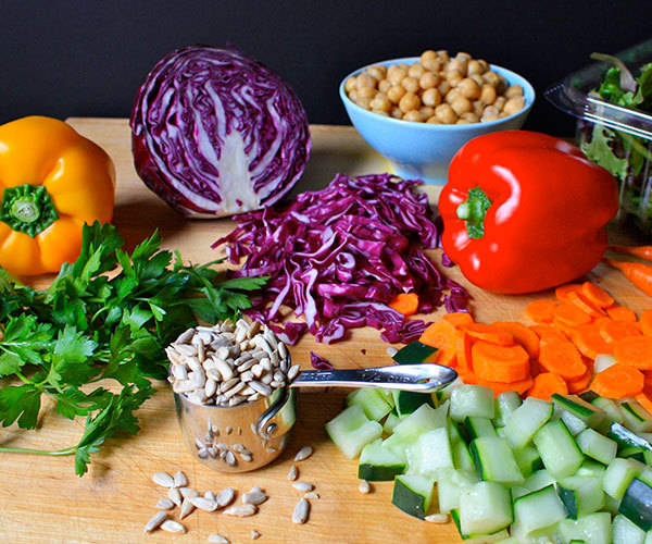 Rainbow Veggie Mason Jar Salad