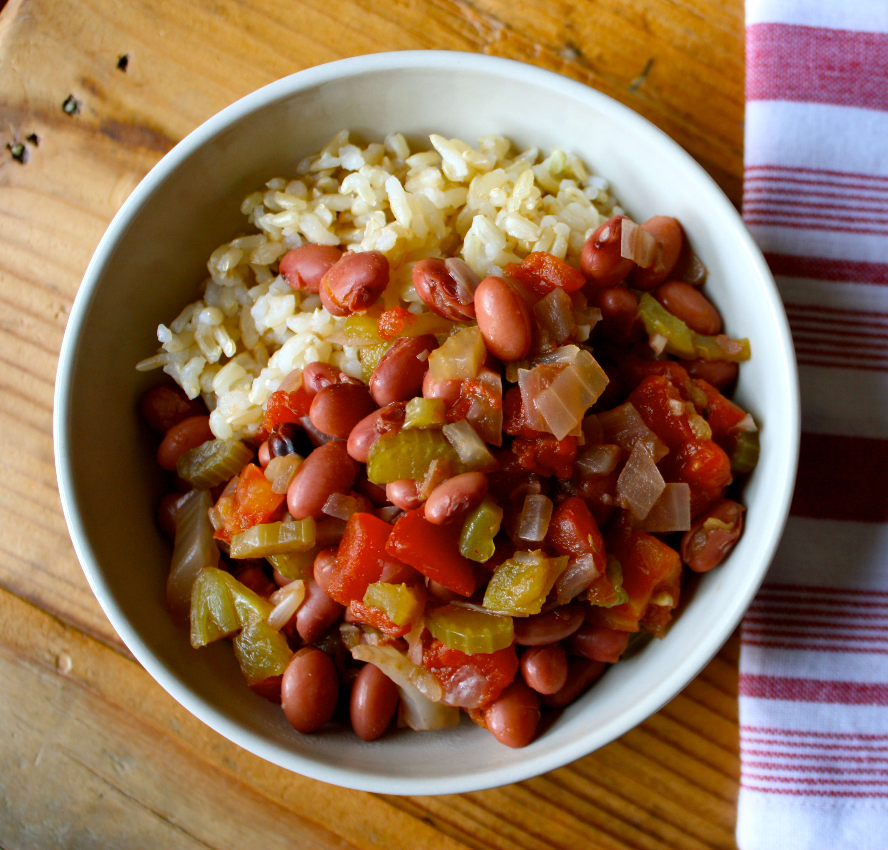 Easy Slow Cooker Recipes: Savory Slow Cooker Beans with Rice
