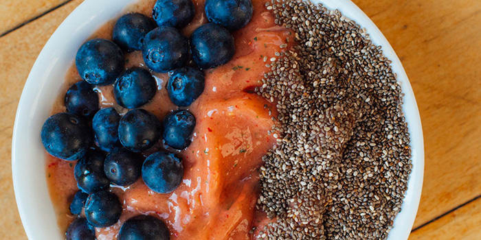Strawberry Shakeology Smoothie Bowl