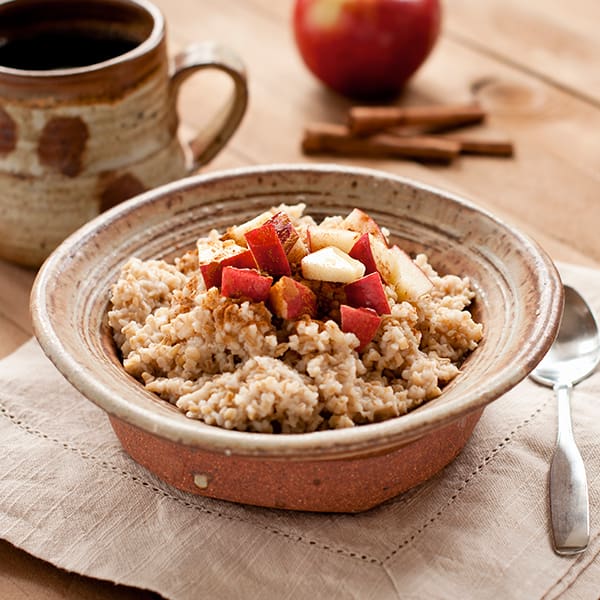 15 Healthy Breakfasts - Slow Cooker Steel Cut Apple Cinnamon Oatmeal