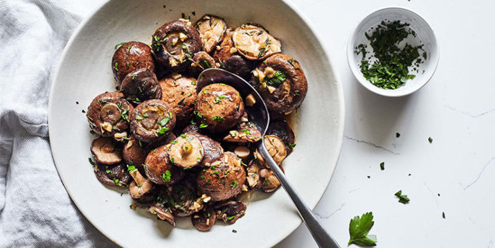 Slow Cooker Mushrooms With Garlic and Herbs | BODi