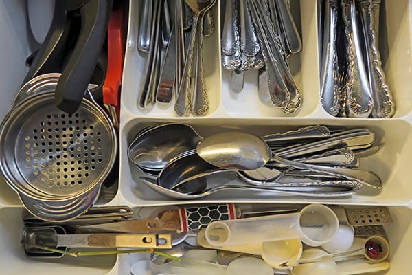 How to Declutter Your Kitchen in 6 Easy Steps