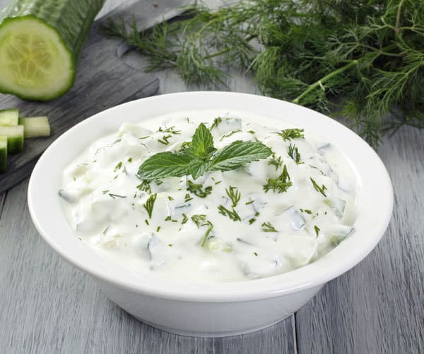 Tzatziki Greek cucumber and yogurt sauce recipe