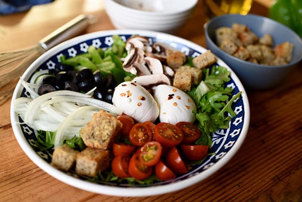 Vegetarian Pizza Salad