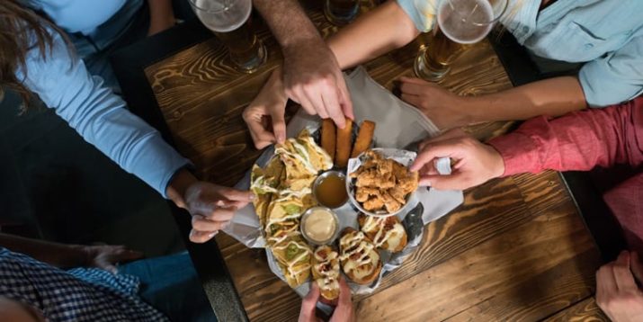 What to Order at Happy Hour to Stick to Your Health Goals