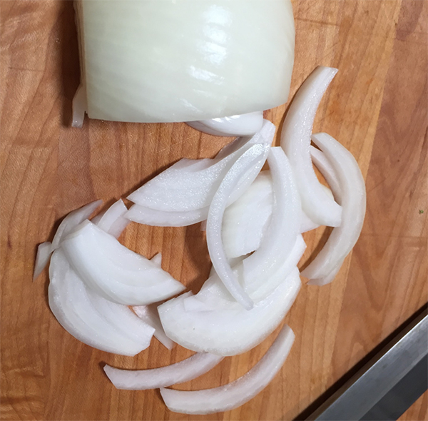 sliced onion