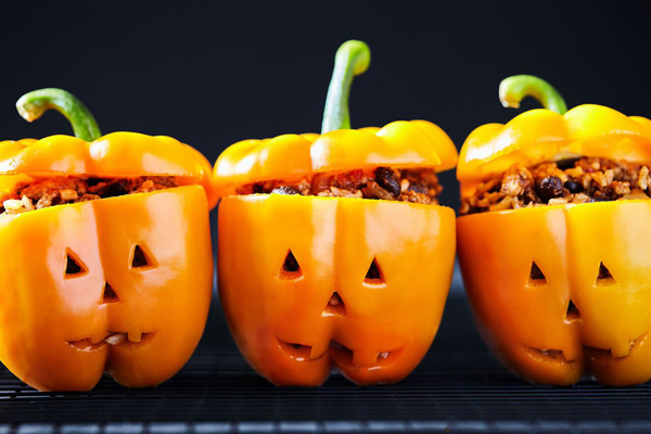 Double Time Family Recipes, kid-friendly recipe for jack-o'-lantern stuffed bell peppers