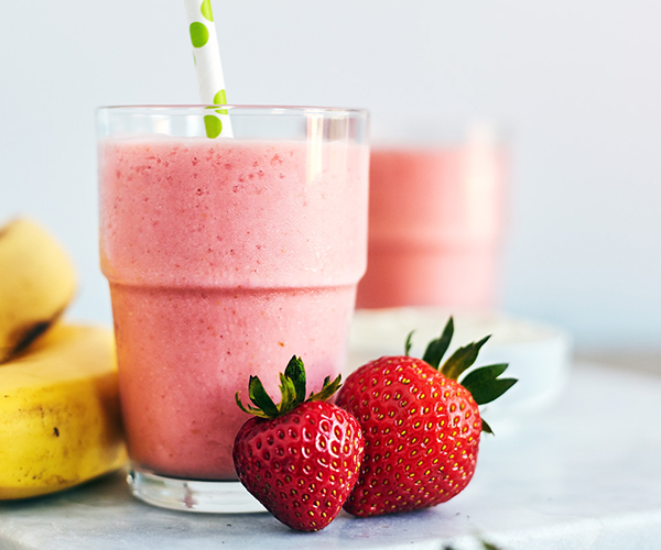 Greek Strawberry Banana Shakeology breakfast smoothie recipe