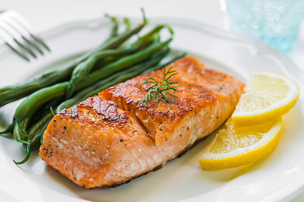 Grilled Salmon with Green Beans