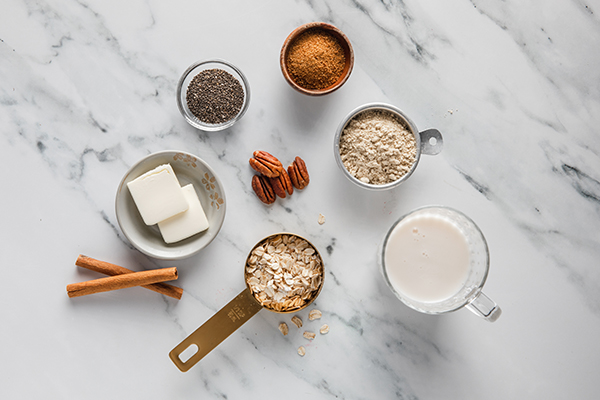 Coffee Cake Overnight Oats ingredients