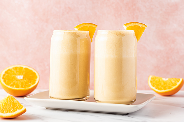Tropical Dream Smoothie with Orange Recover