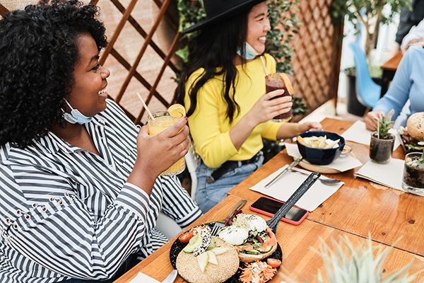 Women eating brunch during coronavirus