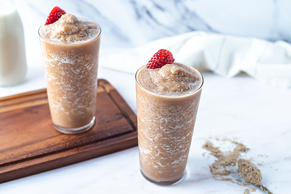 Just Cookies & Creamy Shakeology Smoothie in glasses