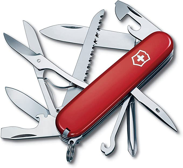 swiss army knife for day hike emergency kit