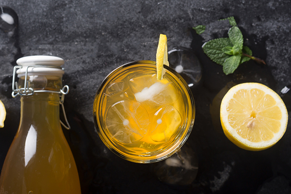 What Is Hard Kombucha — and Is It Healthier Than Other Alcoholic Beverages?