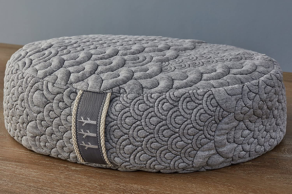 Do you need a meditation cushion to meditate? - Yogipod