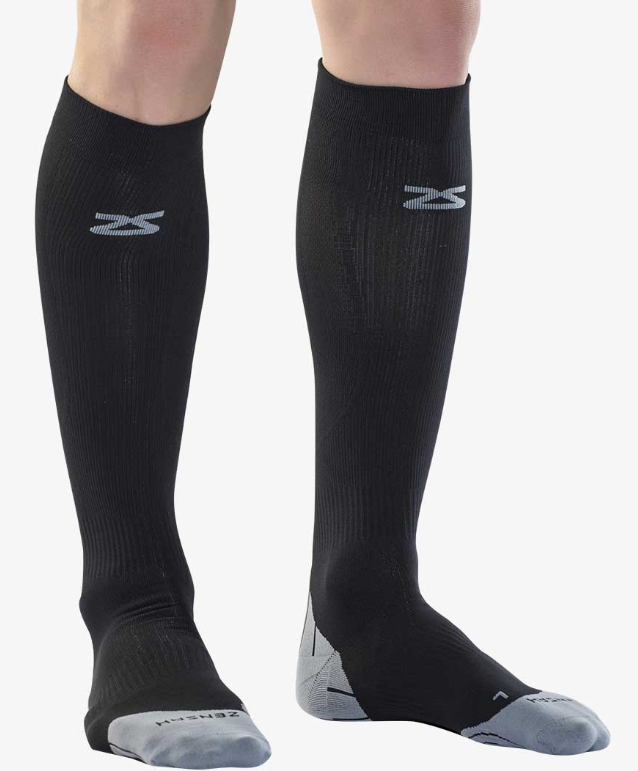 The 10 Best Running Socks to Treat Your Feet | BODi