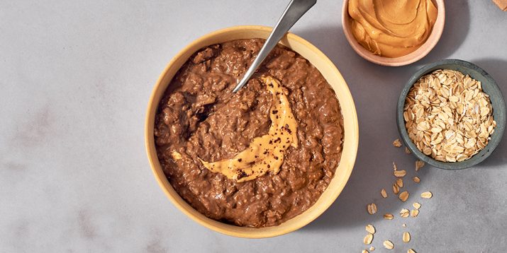 Peanut Butter Cup Protein Overnight Oats - Peanut Butter and Fitness