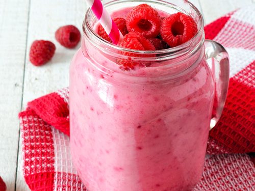 Strawberry Love Shake, Let's make a strawberry love shake using the  nutribullet PRO in Soft Pink! 💖🍓, By nutribullet