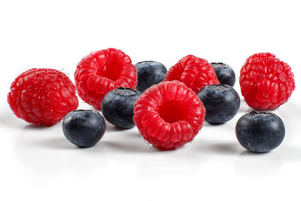 blueberries and raspberries | Superfood Smoothies