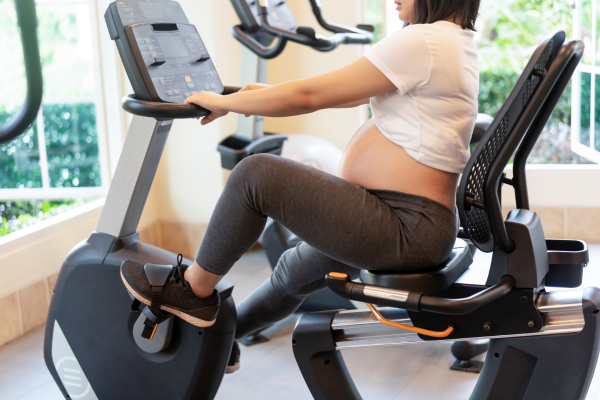 Pregnant Woman Indoor Cycles | Is it safe to ride a bike while pregnant