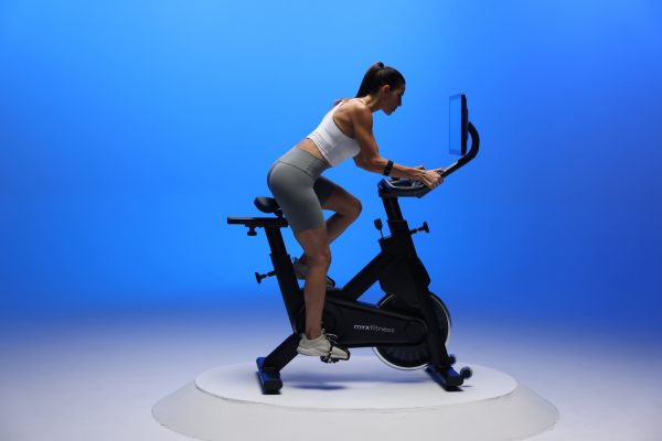 Trainer on MYX Bike | How to Engage Your Core